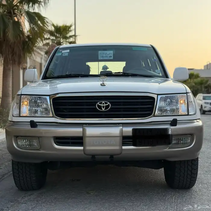 لاندكروزر VXR فكسار قير عادي اساس فل ( وكالة ) 13