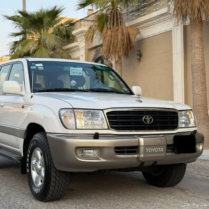 لاندكروزر VXR فكسار قير عادي اساس فل ( وكالة ) 11