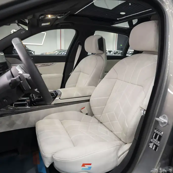 BMW 753i موديل 2026 5