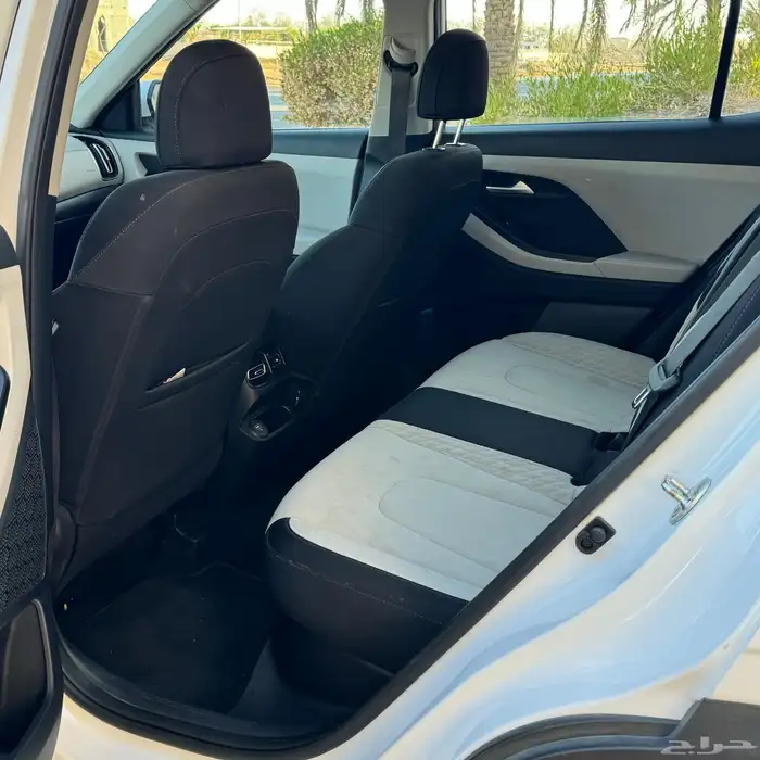 كريتا 2023 ( سمارت - ابيض ) 15