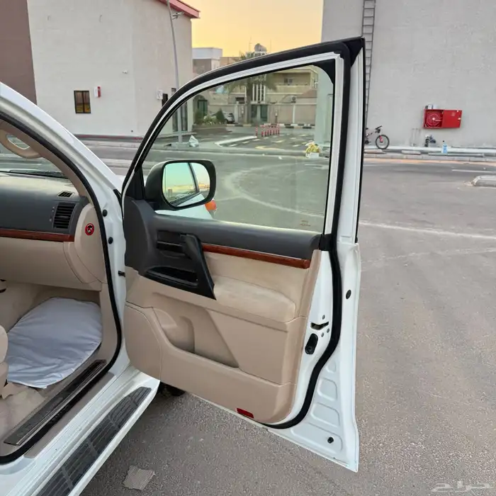 لاندكروزر 47