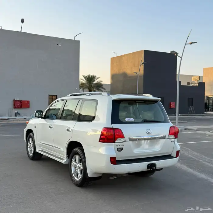 لاندكروزر 6