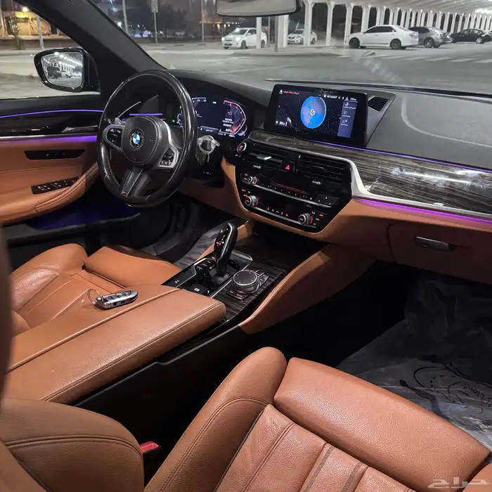 بي ام دبليو 520i 2020 نظيف 21