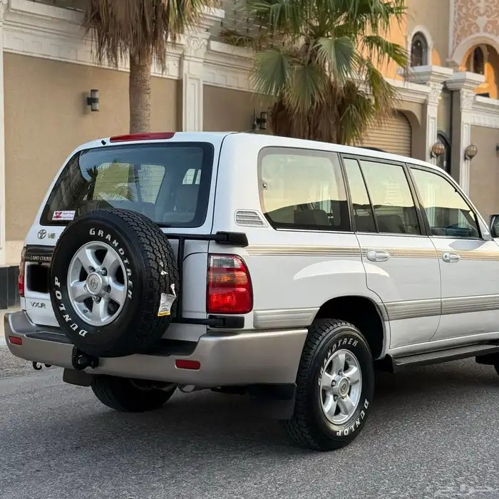 لاندكروزر VXR فكسار قير عادي اساس فل ( وكالة ) 0