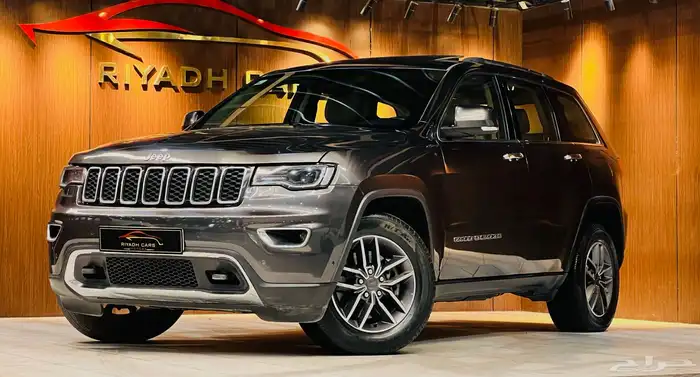 جراند شيروكي 2019 V6 لمتد (( بحاله ممتازه )) 2