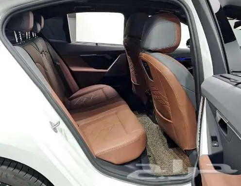 BMW 530iM موديل 2025 الميموني للاستيراد بكوريا 9