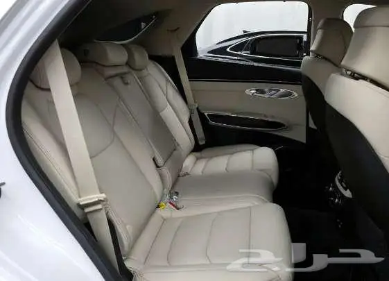 جينسس GV70موديل 2024 الميموني للاستيراد بكوريا 8