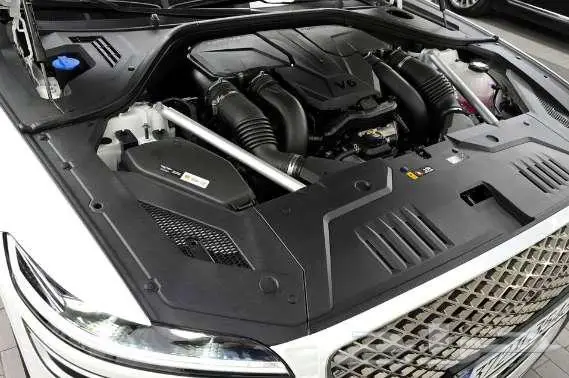 جينسس GV70موديل 2024 الميموني للاستيراد بكوريا 4