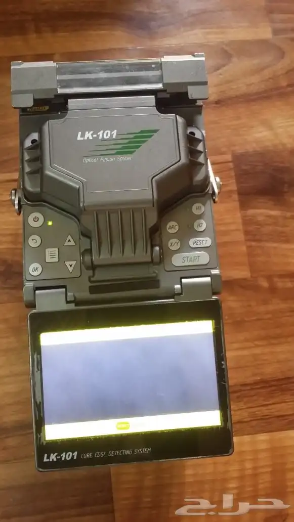 ماكينات لحام فايبر 11