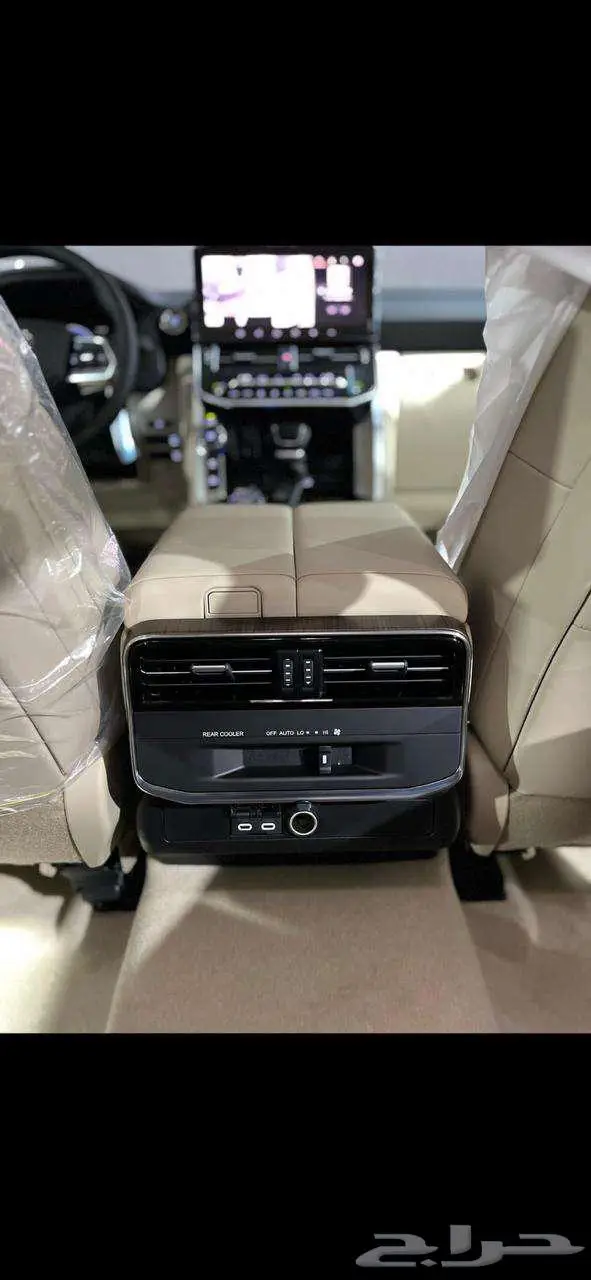 تويوتا جكسار L4 موديل 2025 رمادي أو ذهبي غامق بطاقة جمركية 8