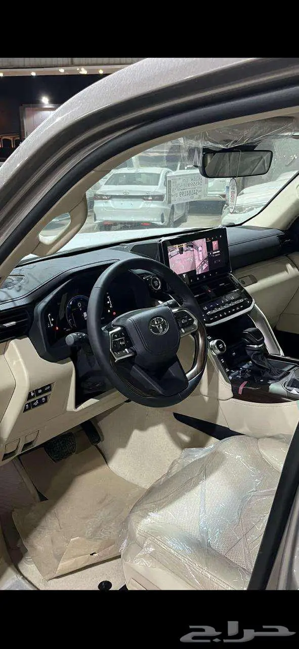 تويوتا جكسار L4 موديل 2025 رمادي أو ذهبي غامق بطاقة جمركية 6