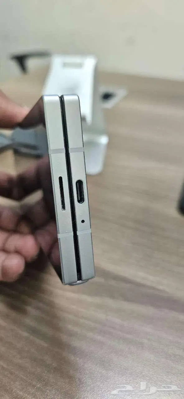 Clean Galaxy Z 6 Fold 256GB - سامسونج زي فولد 6 نظيف 2