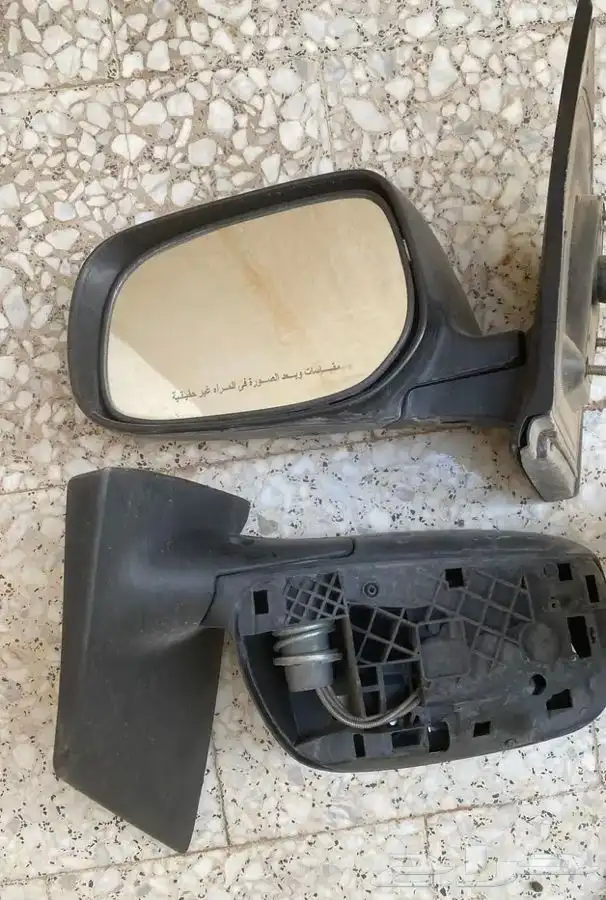 للبيع مرايات يارس طقم 0