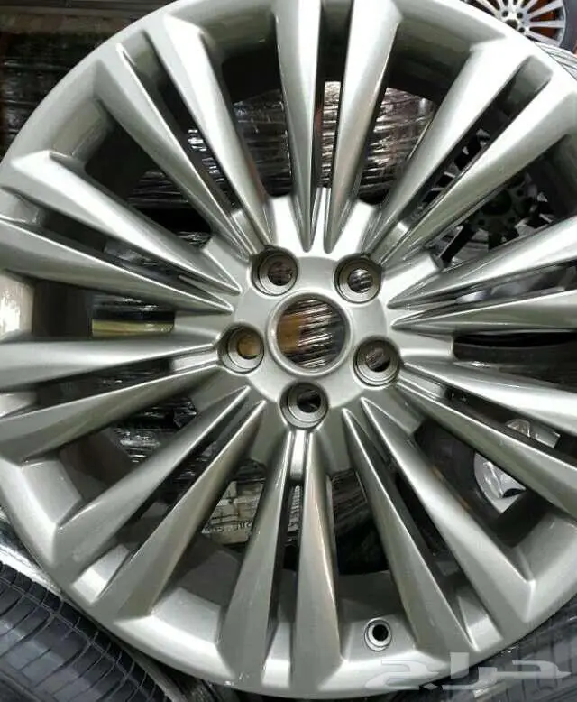 تتوفر لديناجميع انواع جنوط الجاكوار بجميع الحجم 75