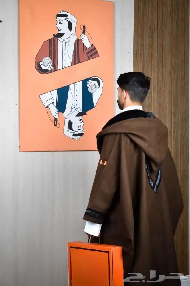 فروه قماش جوخ مبطن بفرو اسود ناعم . 0