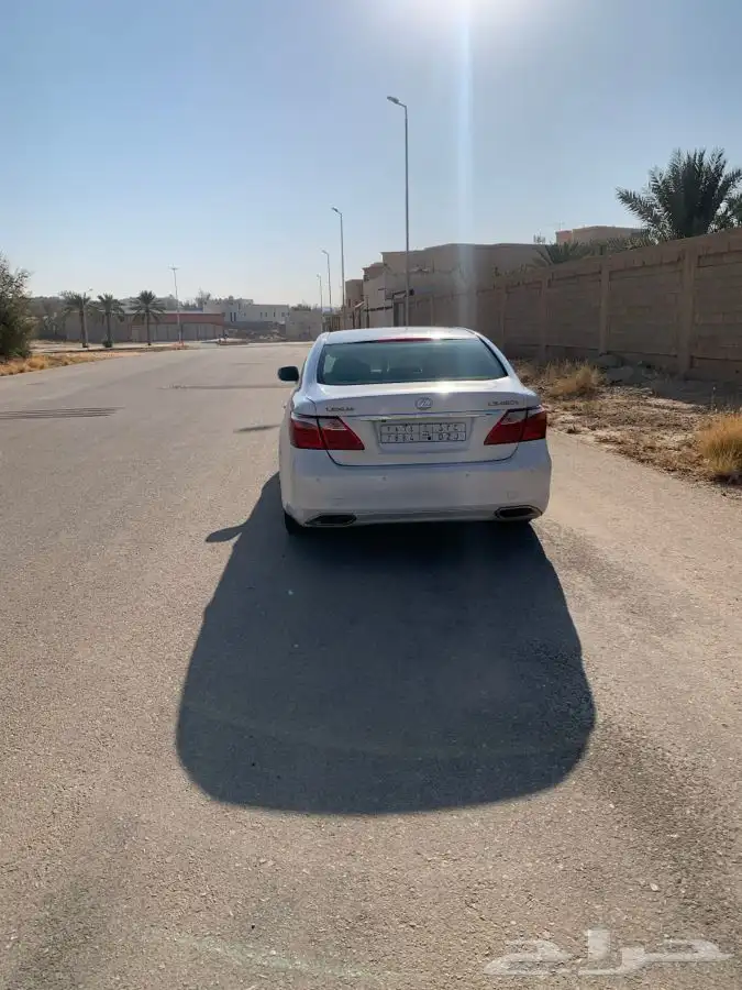 لكزس LS2010 1