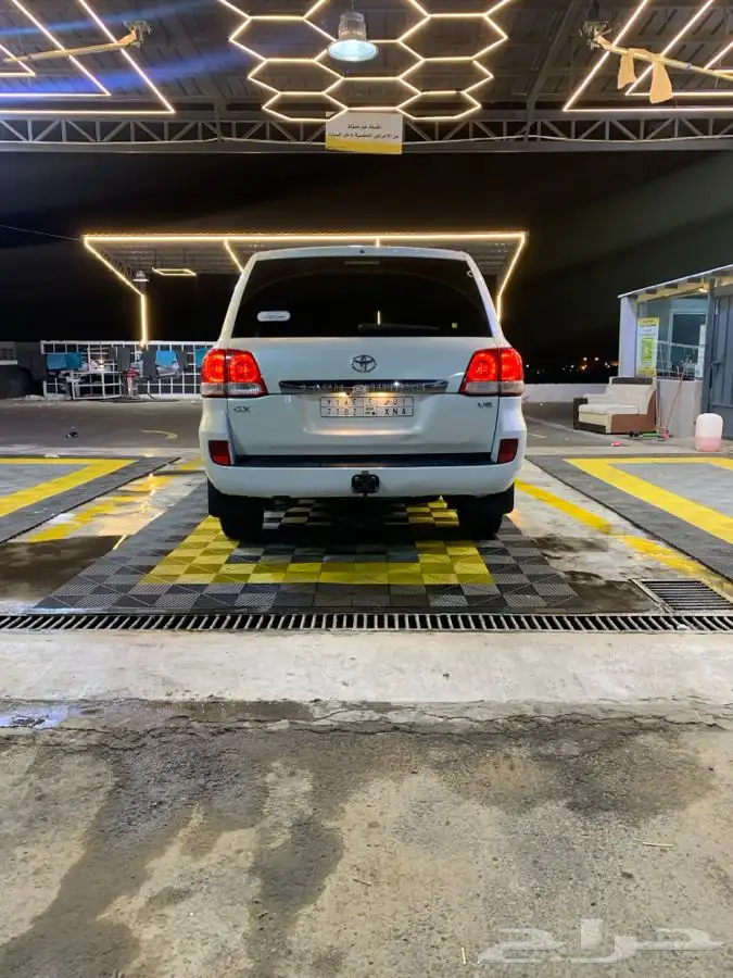 جي اكس لاندكروزر 4