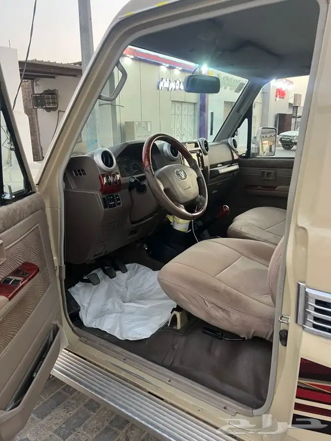 للبيع جيب شاص 14 3