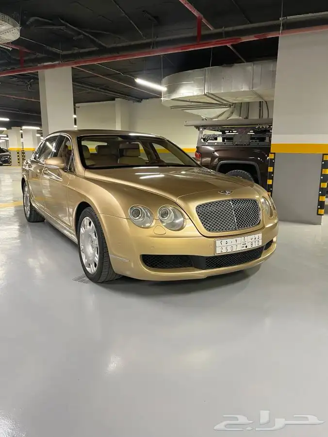 للبيع بنتلي مخزن 2006 0