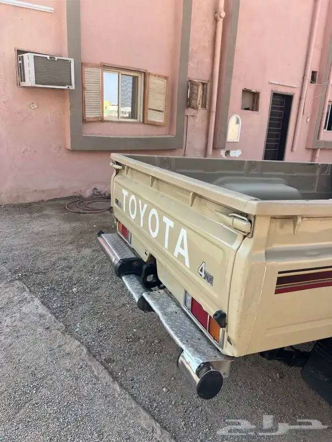 للبيع جيب شاص 14 4