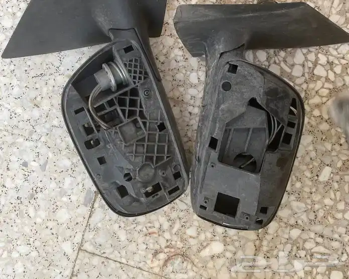 للبيع مرايات يارس طقم 1