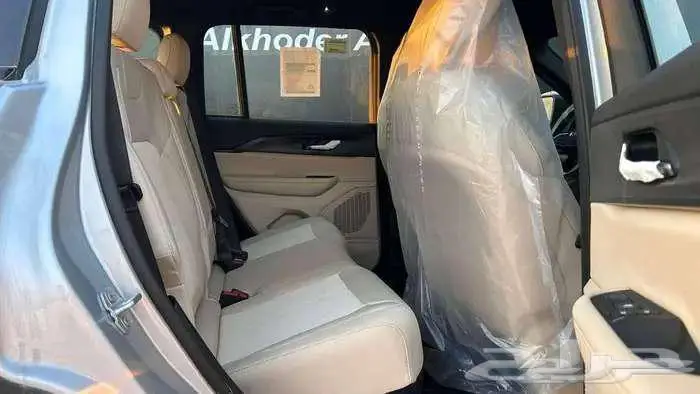 جيب جراند شيروكي لاريدو 2025 لدى الخضر للسيارات 14