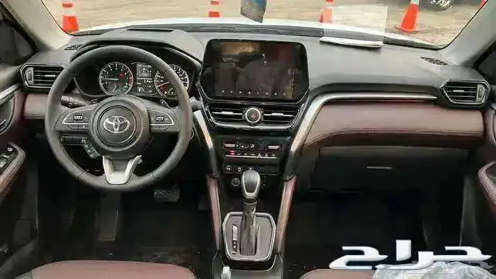 تويوتا اوربان كروزر 2026 9