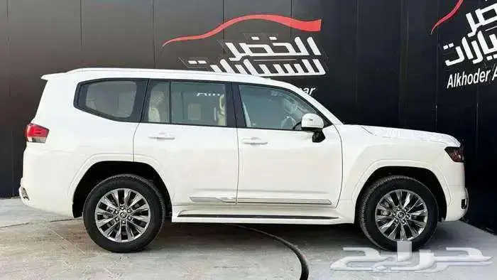 لاندكروزر رقم 4 9