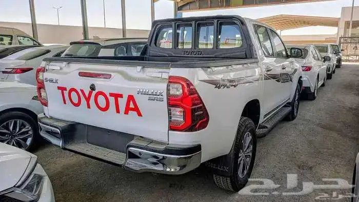 هايلوكس فئة S-GLX بنزين فل كامل بصمة 2025 3