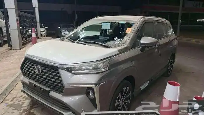 تويوتا فيلوز 2025 GLX فل كامل 0