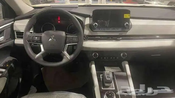 ميتسوبيشي اوتلاندر 7 مقاعد HL بدون دبل موديل 2025 5