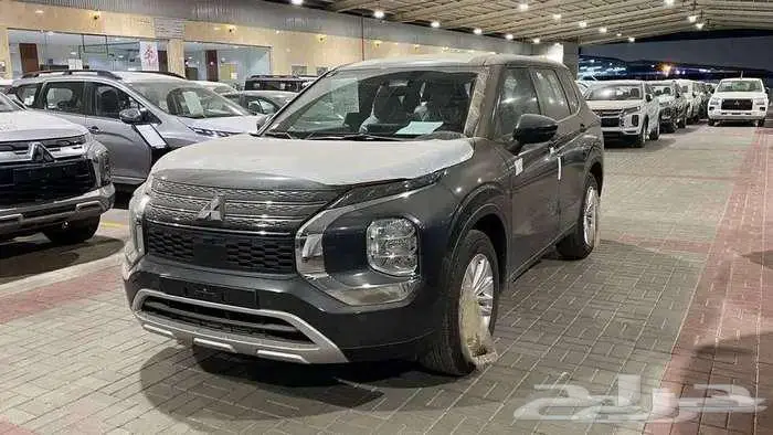 ميتسوبيشي اوتلاندر 7 مقاعد HL بدون دبل موديل 2025 1