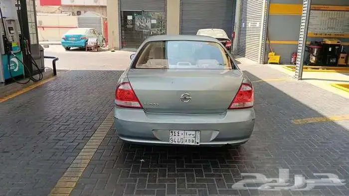 للبيع نيسان صني 4