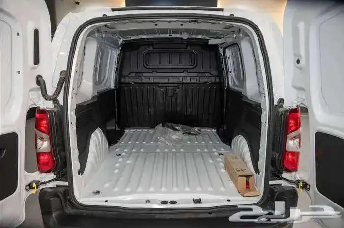 فيات دوبلو فان بضاعة ديزل موديل 2024 ( 53935 شامل الضريبة) 4