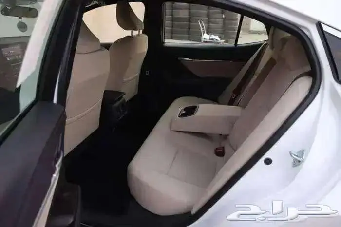 كامري E ستاندرد موديل 2025 بنزين حبه فقط 7