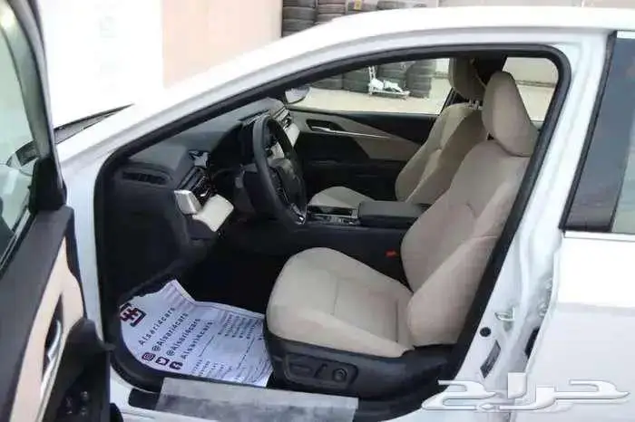 كامري E ستاندرد موديل 2025 بنزين حبه فقط 10