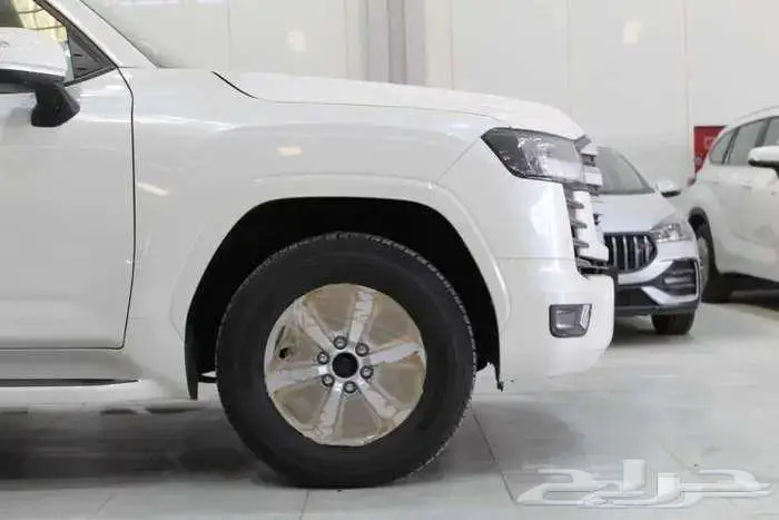 تويوتا لاندكروزر GXR L1 2025 ( عرض خاص ) 6