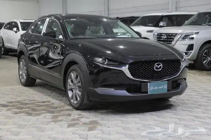 مازدا CX30 نص فل فتحة سقف اربعة سلندر موديل 2025 0