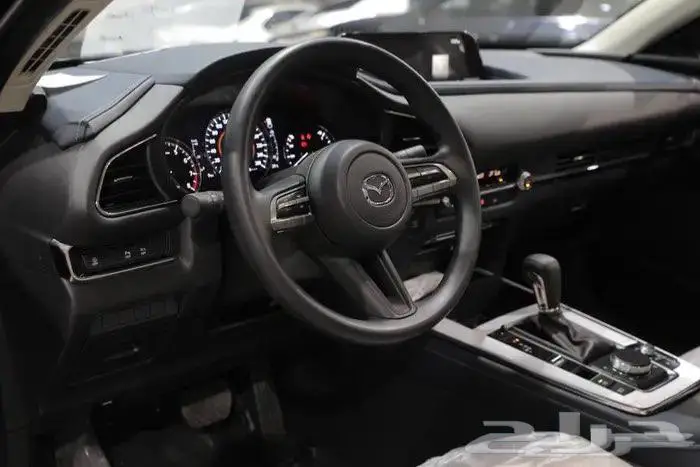مازدا CX30 نص فل فتحة سقف اربعة سلندر موديل 2025 17