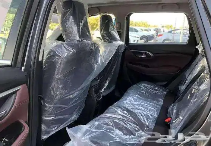 عرض تويوتا اوربان كروزر فل كامل GLX موديل 2026 (أقساط وكاش) 10