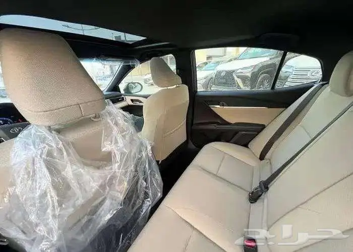 تويوتا كامري LE بنزين 2025 22