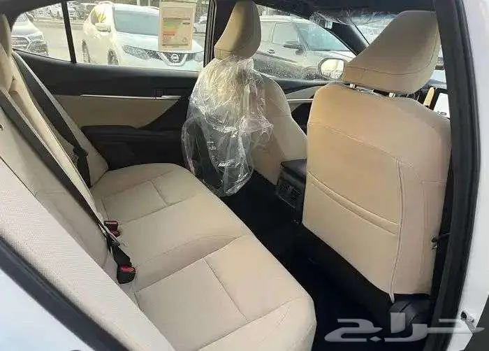 تويوتا كامري LE بنزين 2025 20