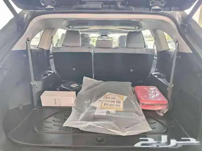 تويوتا هايلاندر GLE 2025 نص فل 10