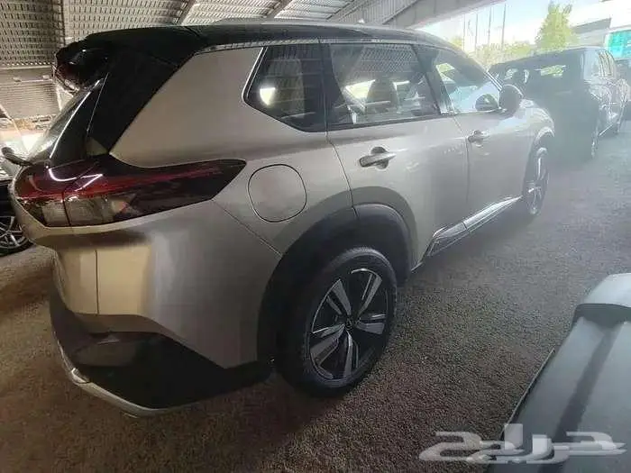 اكستريل مستعملة موديل 2023 بنزين حبه فقط 7