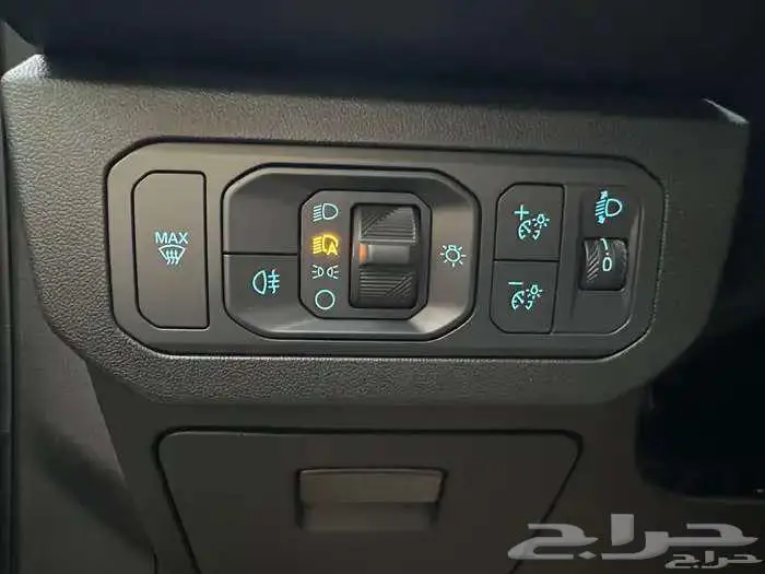 فورد تورس تيتانيوم 2026 4