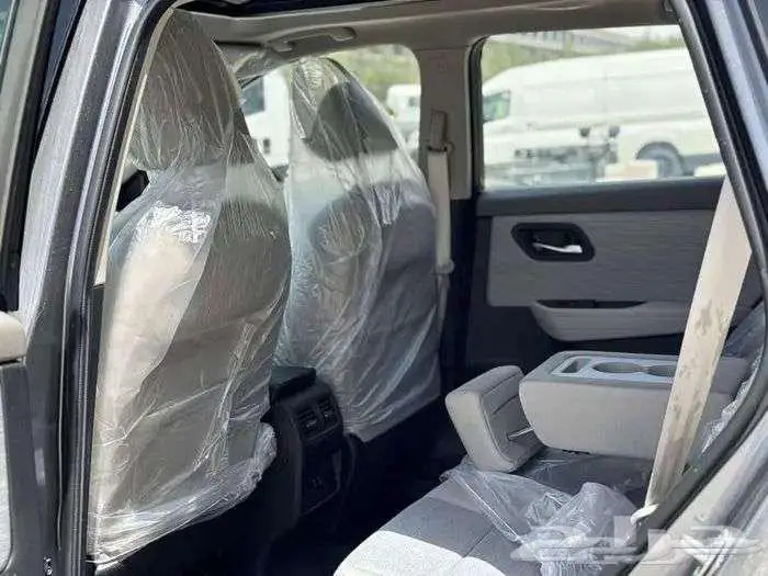 نيسان اكس تريل 5 مقاعد 2026 دبل وبدون دبل _( كاش - أقساط ) . 3