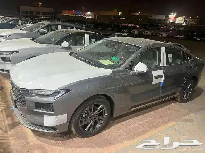 فورد تورس 2026 ترند وتيتانيوم 5