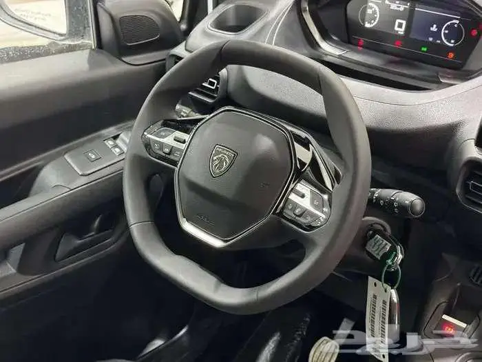 بيجو بارتنر 2025 7