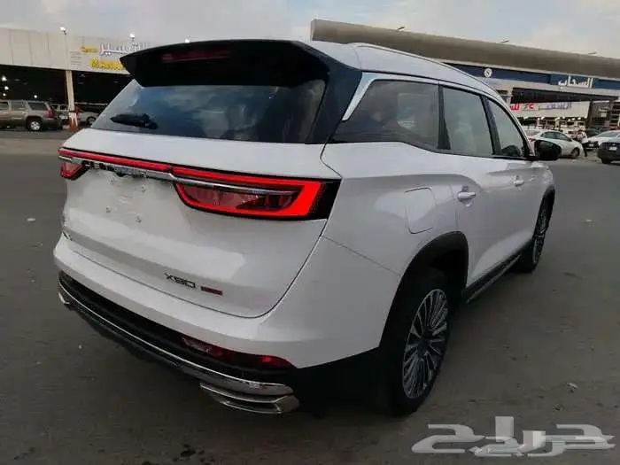 جيتور X90 بلس لاكجري فل كامل 1.6 تيربو موديل 2025 3