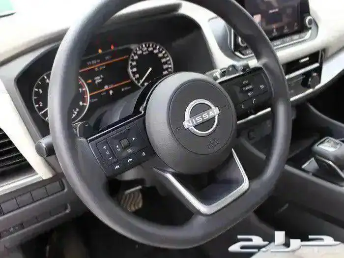 نيسان اكس تريل 5 و 7 راكب بدون دبل بافضل سعر لدينا 7